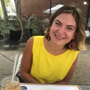 Meet your Posher, Julia